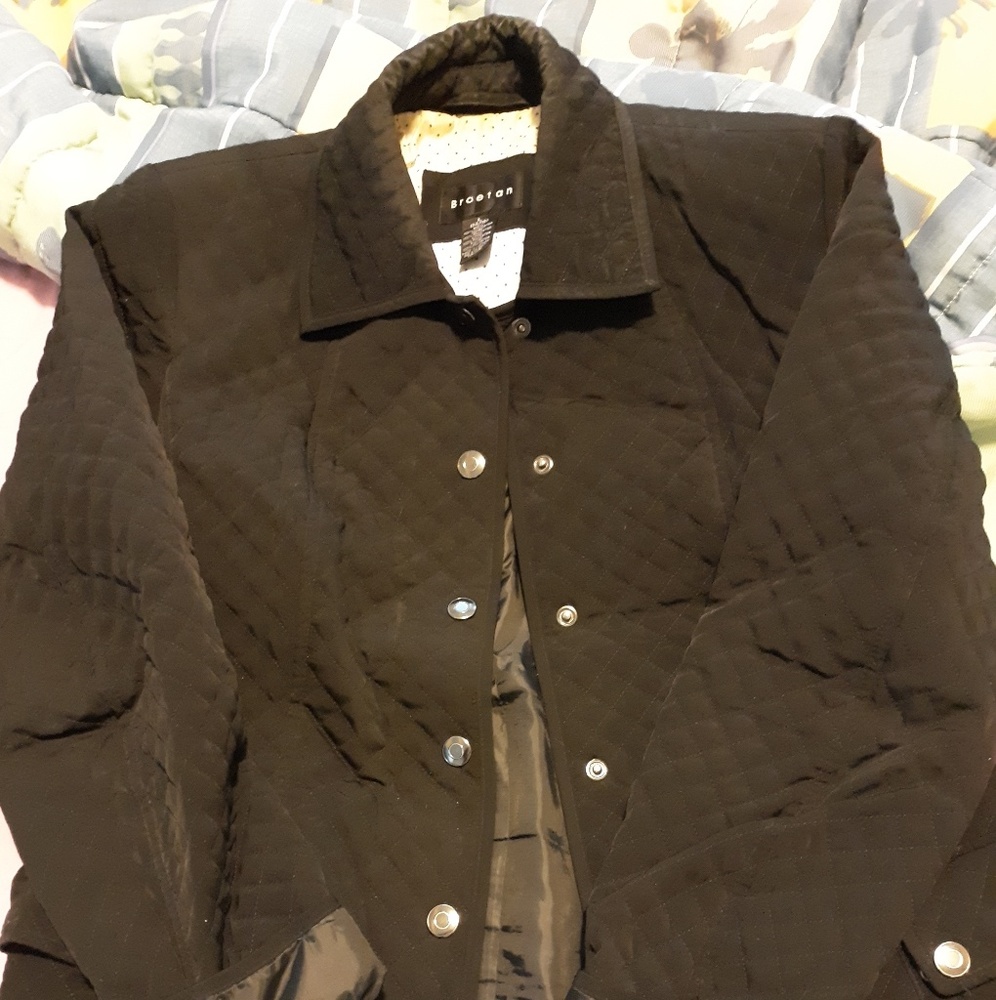 Black Light Winter Coat-Kohls. Size L